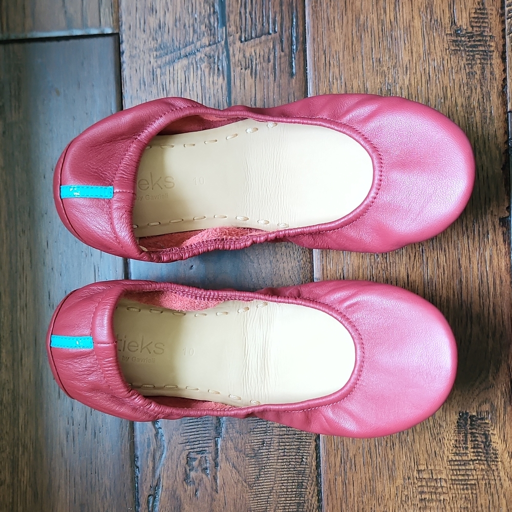 Tieks women's flats size 10